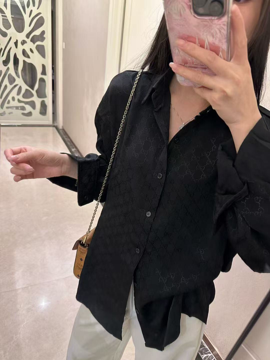 NO:755562,Model No. 20261680 Gucc* new style presbyopic GG jacquard temperament long-sleeved shirt, white, orange pink, army green, black, SML, [M size shoulder width 58, chest 124, sleeve length 57, length 68-74; weight 0.305kg], Gucci-clothing, gucci, gucci,19860909款号20261680 Gucc*新款 老花GG提花气质长袖衬衣,白色,橘粉色,军绿色,黑色,SML,【M码肩宽58,胸围124,袖长57,长68-74；重量0.305kg】,古驰-服装,gucci,gucci,,Women's clothing