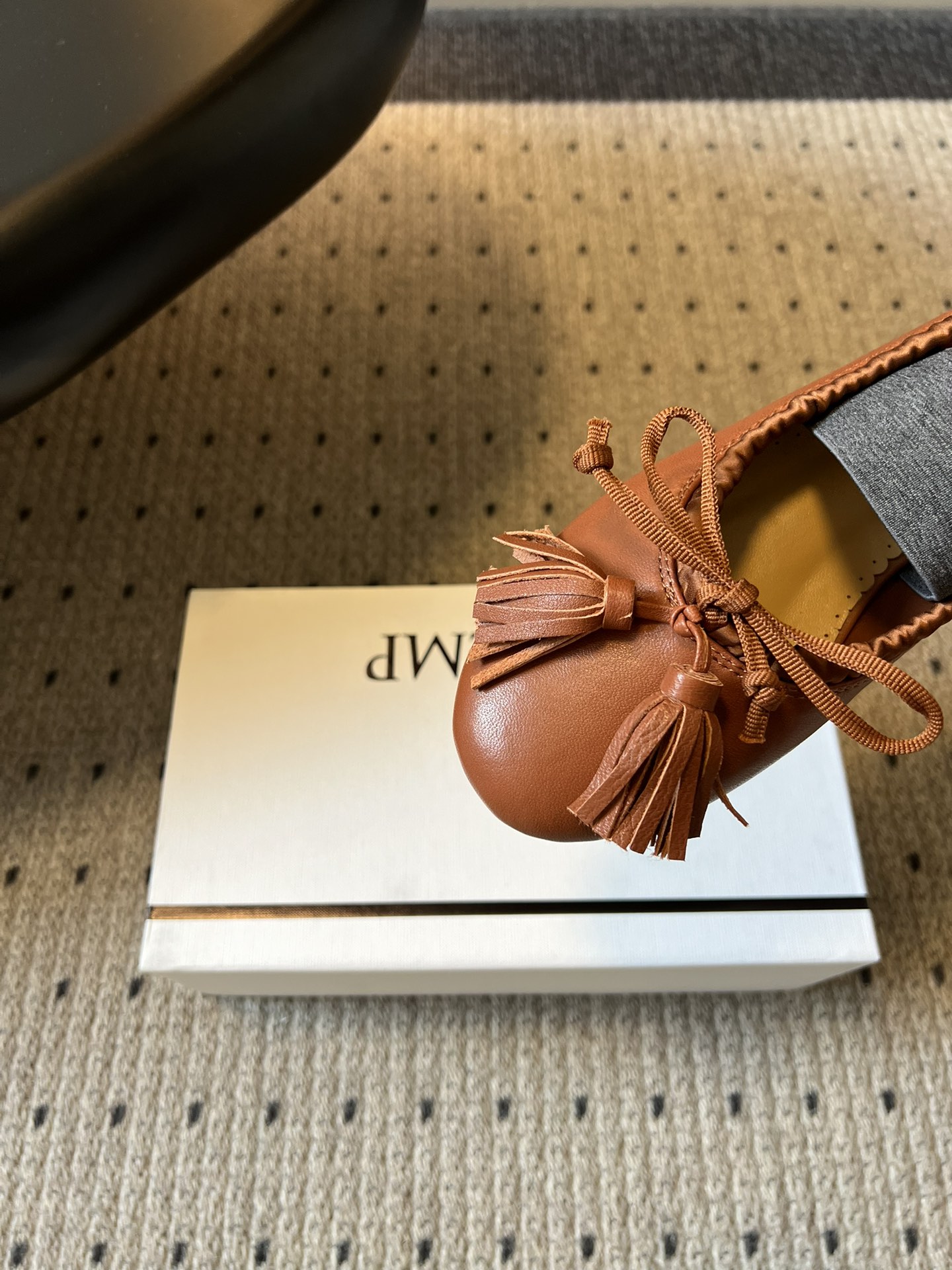 Cotem*26ss早春新款蝴蝶结芭蕾舞鞋把南法的慵懒穿在脚上～细腻皮革包裹圆头鞋型，波浪边鞋口温柔又精