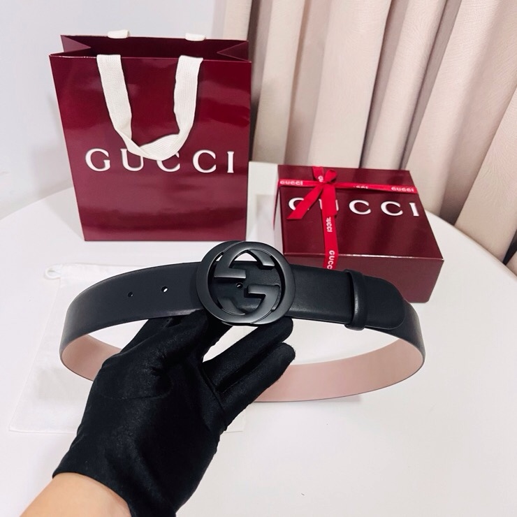 新款 2026年 男士腰带系列焕新演绎Interlocking G 搭扣设计 彰显品牌标志性元素精髓