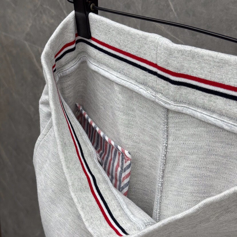THOM BROWNE 汤姆布朗 TB网眼朱地色织新配色长裤休闲裤 \n码数：1-5 颜色：灰色 藏蓝\
