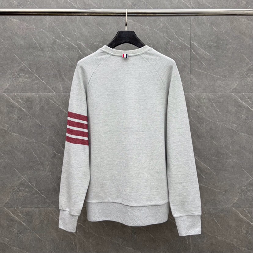 THOM BROWNE 汤姆布朗 TB 网眼朱地色织新配色卫衣，休闲圆领卫衣 \n码数：1-5 颜色：灰