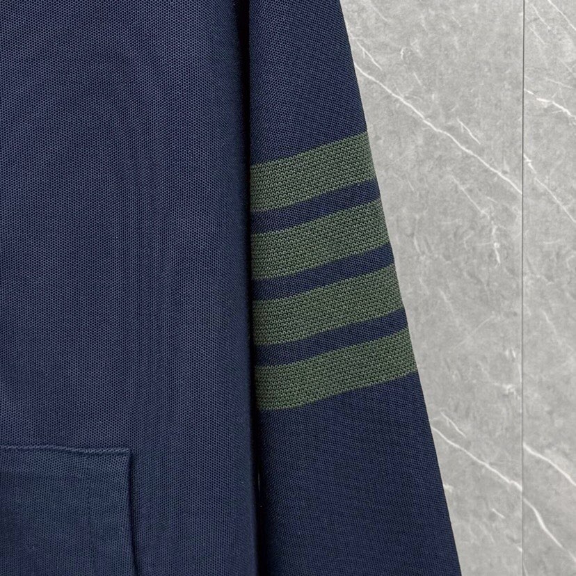 THOM BROWNE 汤姆布朗 TB 网眼朱地色织新配色拉链外套 ，连帽卫衣开衫\n码数：1-5 颜色