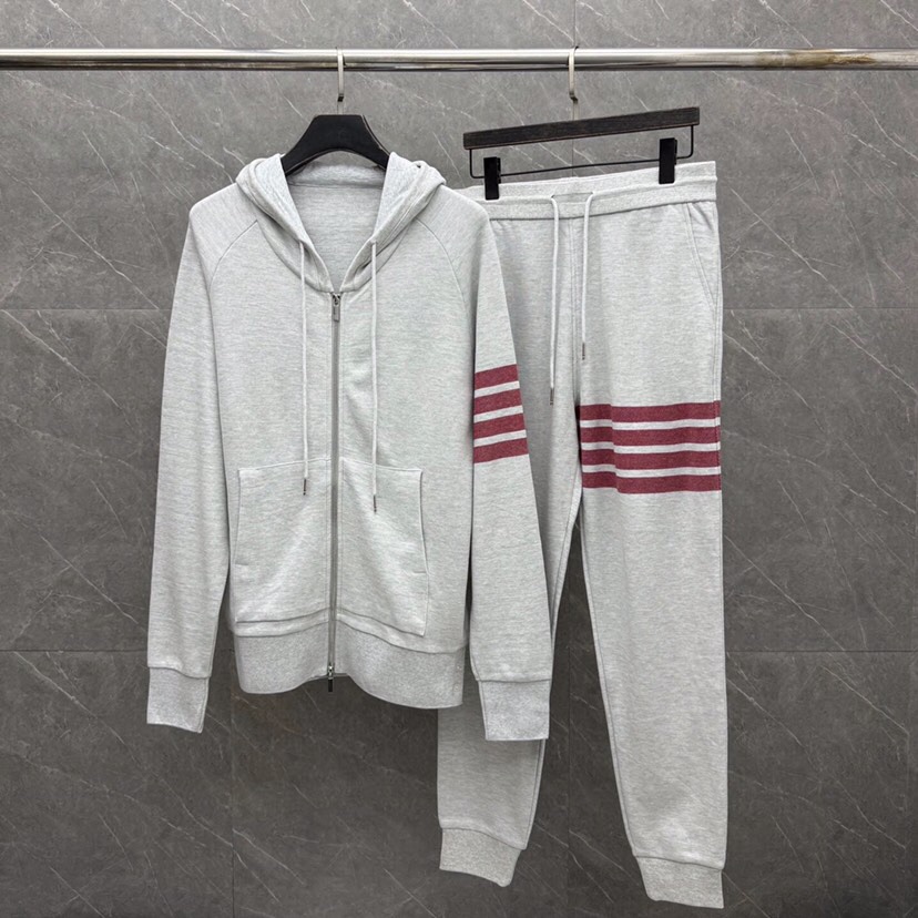 THOM BROWNE 汤姆布朗 TB 网眼朱地色织新配色拉链外套连帽套装 ，连帽卫衣开衫套装\n码数：