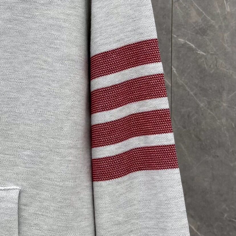 THOM BROWNE 汤姆布朗 TB 网眼朱地色织新配色拉链外套连帽套装 ，连帽卫衣开衫套装\n码数：