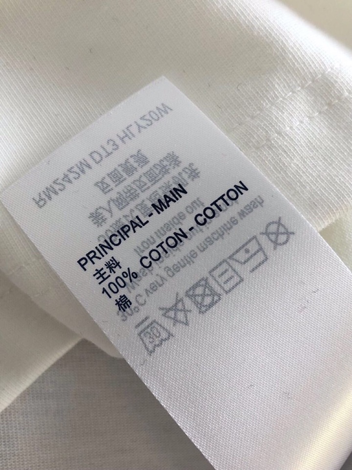 Louis Vuitton 路易威登 LV 驴牌（高版本）\n1V 2026SS早春新款重工烫钻短袖圆领