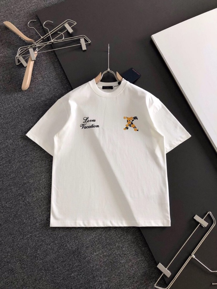 Louis Vuitton 路易威登 LV 驴牌（高版本）\n1V 2026SS早春新款重工印花加植绒工