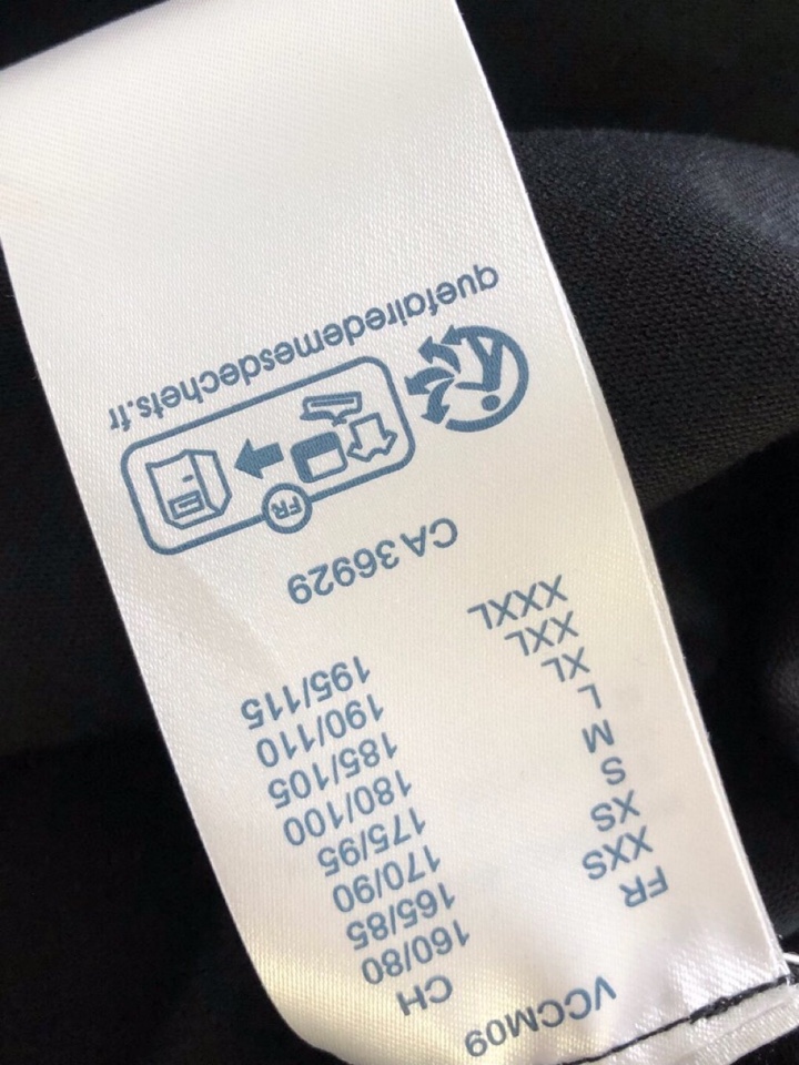 Louis Vuitton 路易威登 LV 驴牌（高版本）\n1V 2026SS春夏最新款圆领时尚手绘短