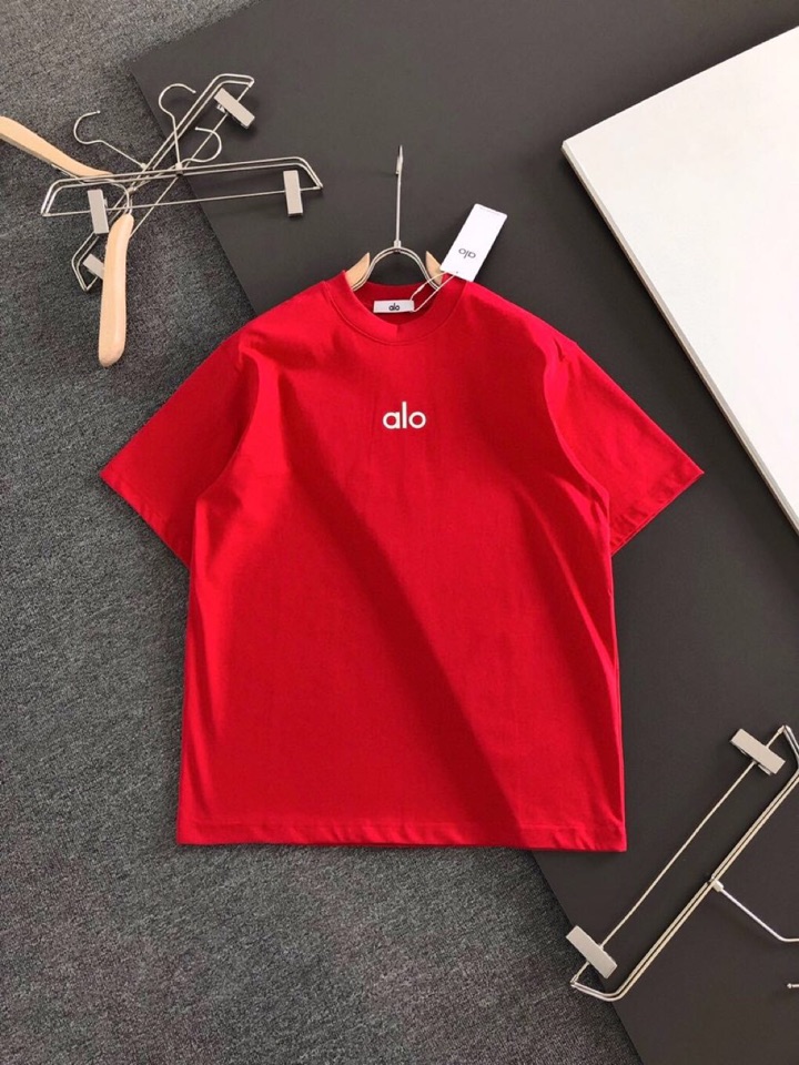 ALO（高版本）\n2026SS春夏最新款圆领时尚短袖圆领T恤，官网同步，纯棉面料！贴肤舒适，耐看又好穿