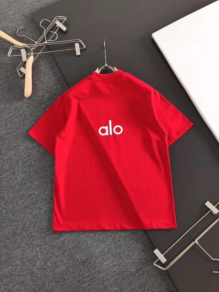 ALO（高版本）\n2026SS春夏最新款圆领时尚短袖圆领T恤，官网同步，纯棉面料！贴肤舒适，耐看又好穿