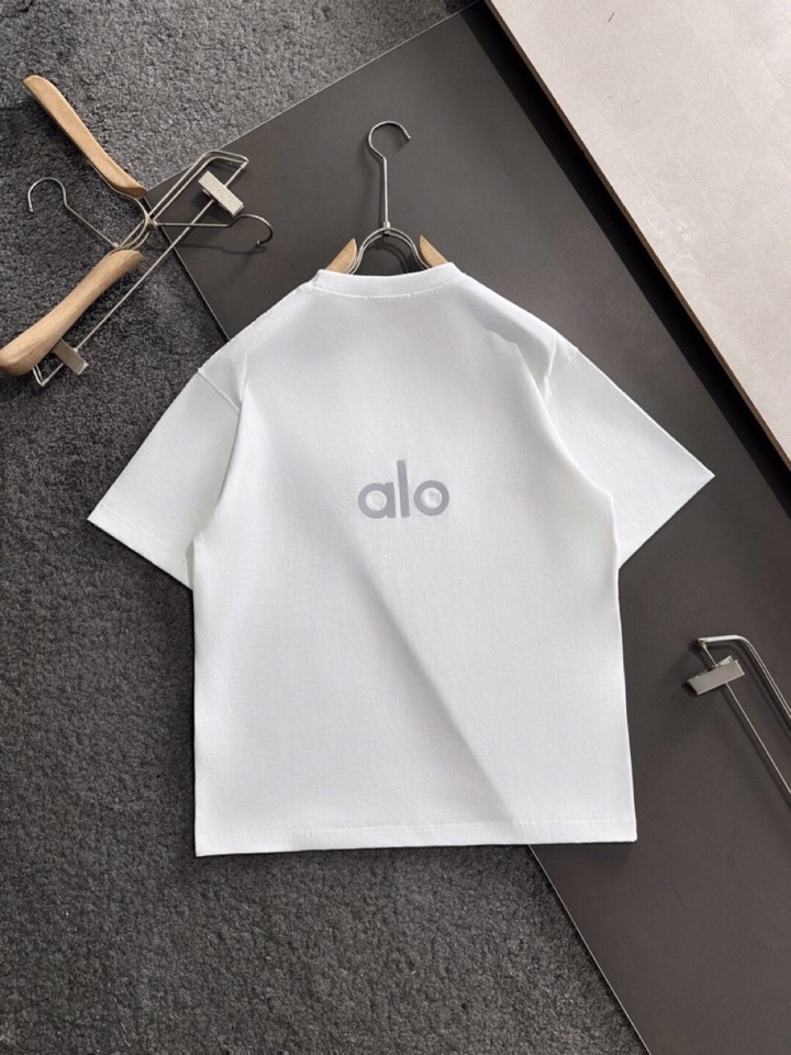 ALO（高版本）\n2026SS春夏最新款圆领时尚短袖圆领T恤，官网同步，纯棉面料！贴肤舒适，耐看又好穿