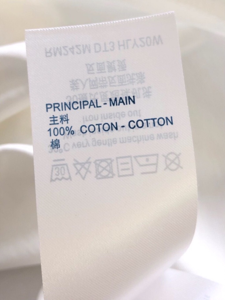 Louis Vuitton 路易威登 LV 驴牌（高版本）\n2026SS春夏最新款圆领时尚短袖T恤，官