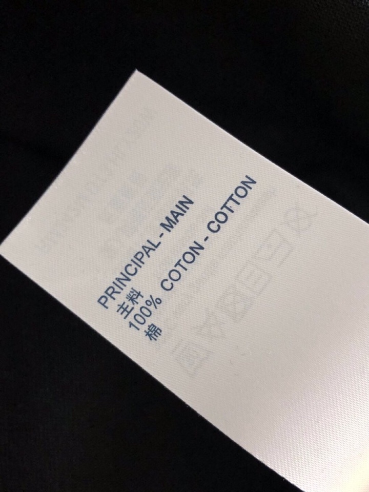 Louis Vuitton 路易威登 LV 驴牌（高版本）\n1V 2026SS春夏最新款圆领时尚短袖圆