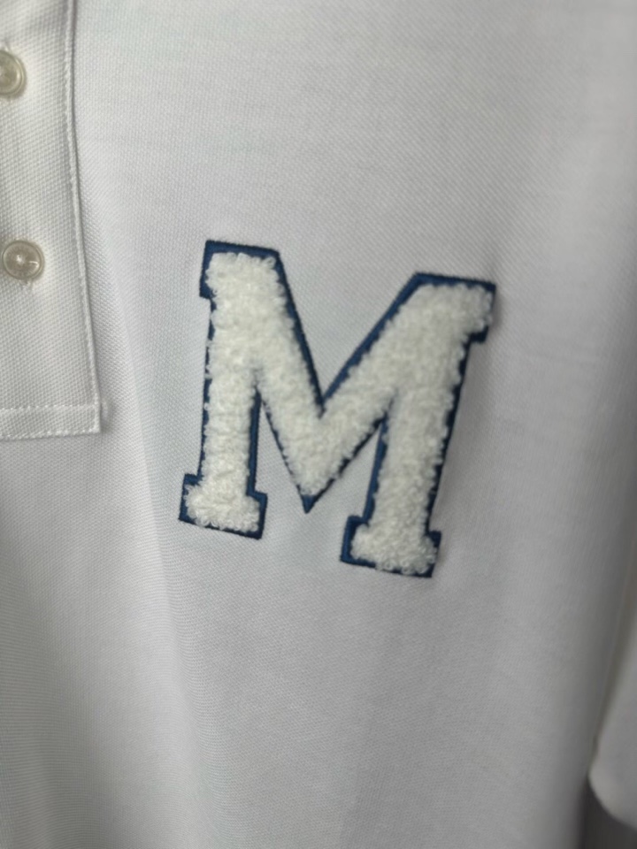 Moncler 蒙口M家新款刺绣翻领T恤POLO衫，胸部毛巾绣工艺，简约大气，四个色，标齐！m-xxl