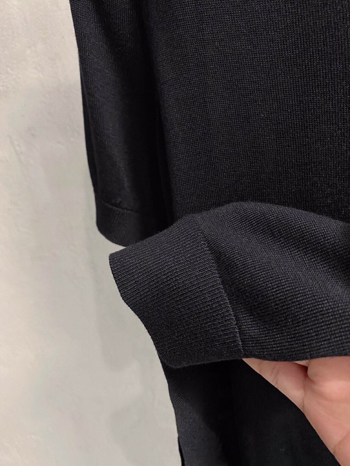 brunello Cucinelli bc家族男士高端简约短袖翻领T恤针织衫，经典王牌系列\n高端奢华且