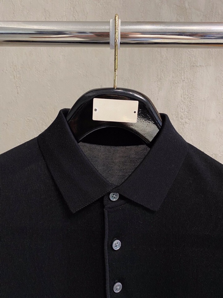 brunello Cucinelli bc家族男士高端简约短袖翻领T恤针织衫，经典王牌系列\n高端奢华且
