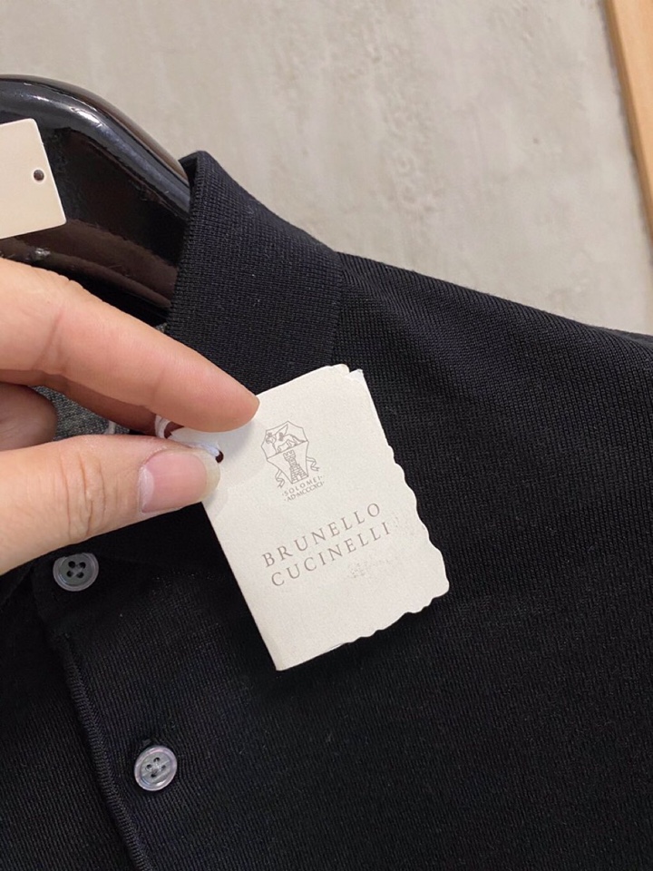 brunello Cucinelli bc家族男士高端简约短袖翻领T恤针织衫，经典王牌系列\n高端奢华且