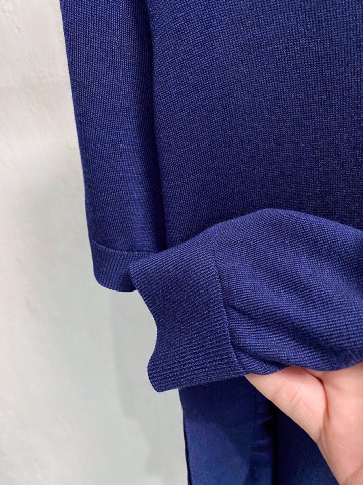 brunello Cucinelli bc家族男士高端简约短袖翻领T恤针织衫，经典王牌系列\n高端奢华且