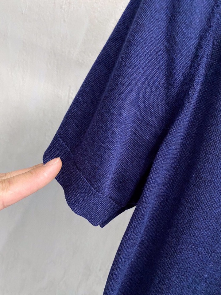 brunello Cucinelli bc家族男士高端简约短袖翻领T恤针织衫，经典王牌系列\n高端奢华且