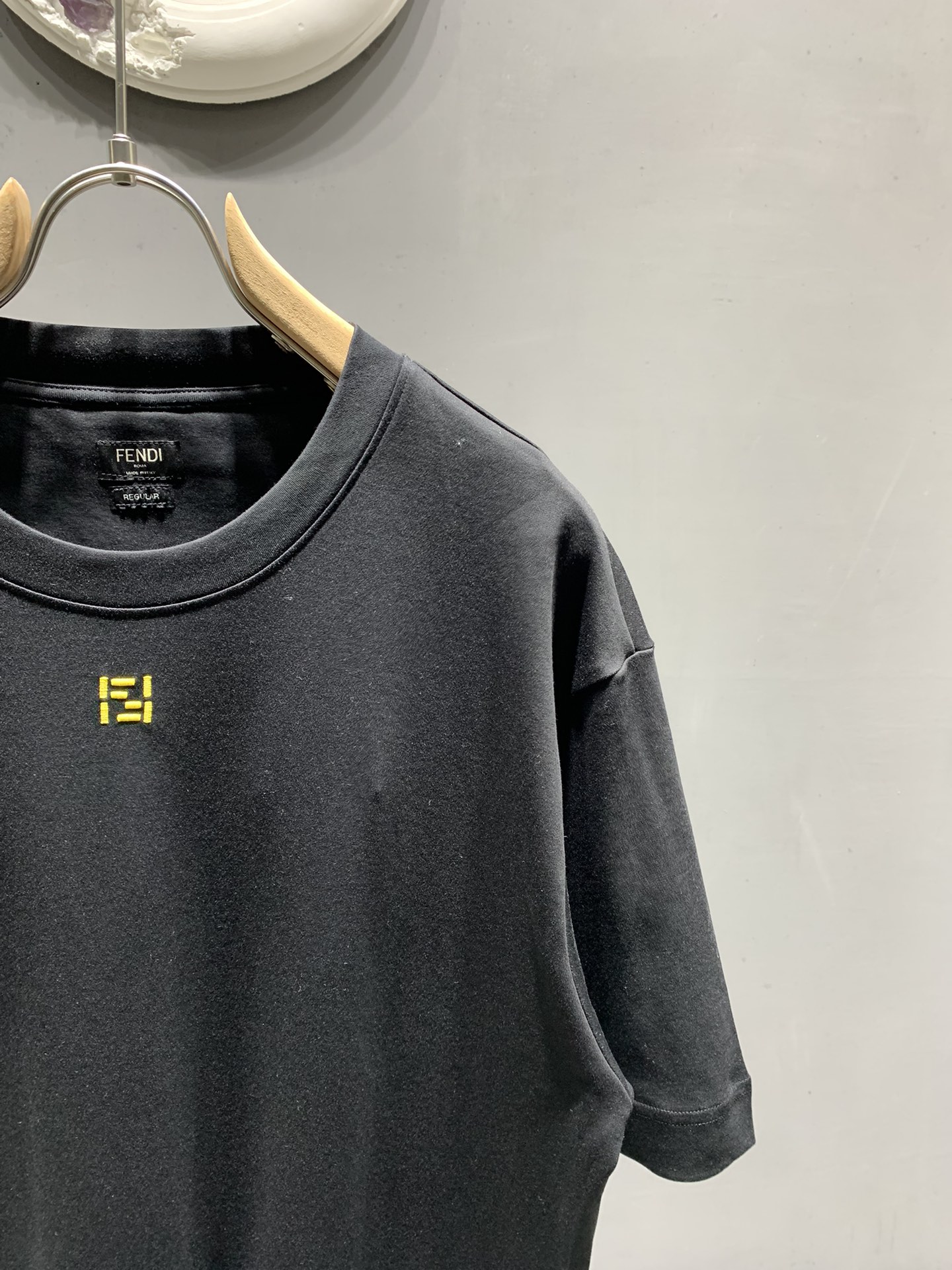 Fendi 不退换 Fendi FF刺绣T恤