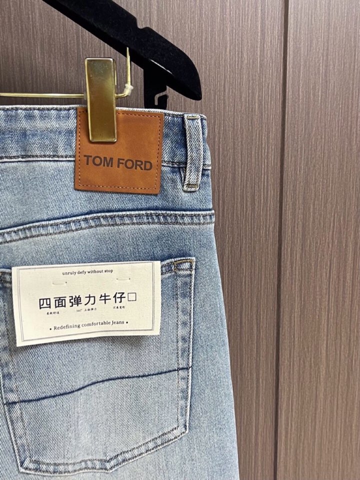 TF 汤姆福特2026ss夏季原单男士高端丹宁牛仔裤，系出名门，配色属于经典百搭的，色彩非常符合夏季的搭