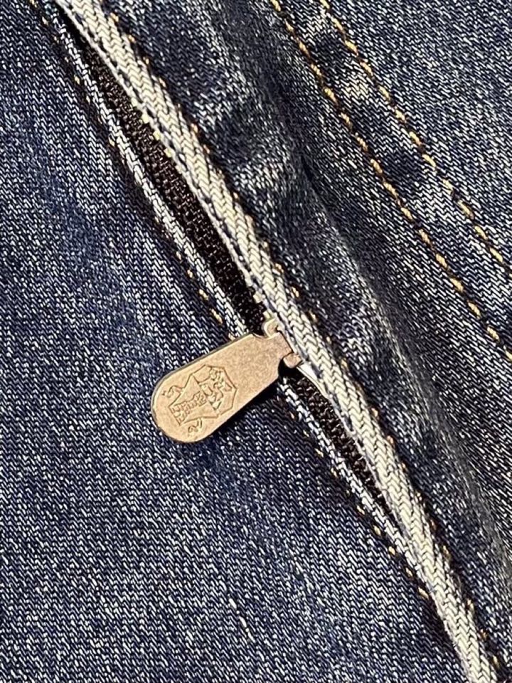 brunello Cucinelli bc 2026ss四季款新款牛仔裤。定制日本进口丹宁面料，手感柔软