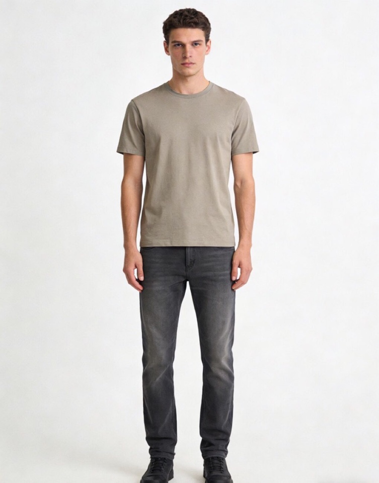 brunello Cucinelli bc 2026ss四季款新款牛仔裤。定制日本进口丹宁面料，手感柔软