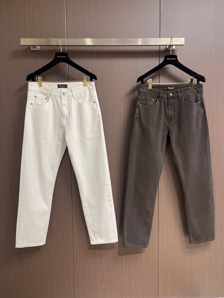 loro Piana 诺悠翩雅loro Piana ss新款牛仔裤，好穿不挑身材，在搭配上没有太多的限制