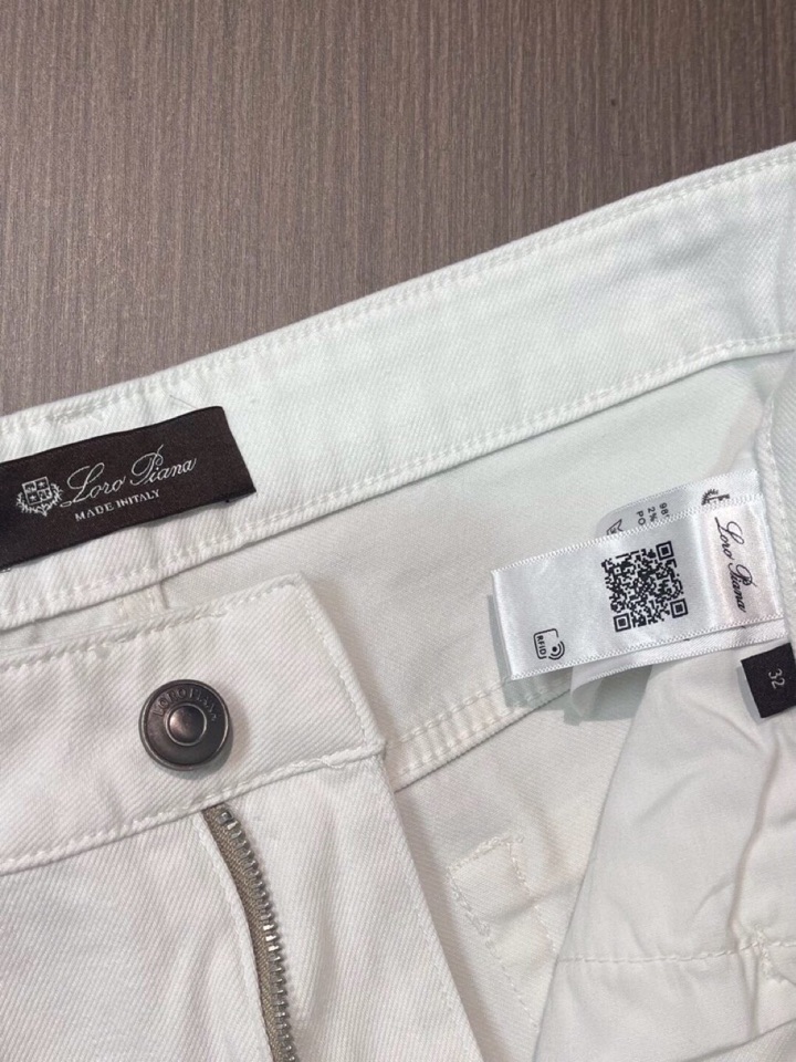 loro Piana 诺悠翩雅loro Piana ss新款牛仔裤，好穿不挑身材，在搭配上没有太多的限制