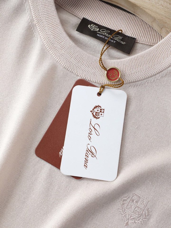 loro Piana 诺悠翩雅loro Piana 超级爆款推荐，男装系列爆款短袖圆领T恤针织衫，简约大