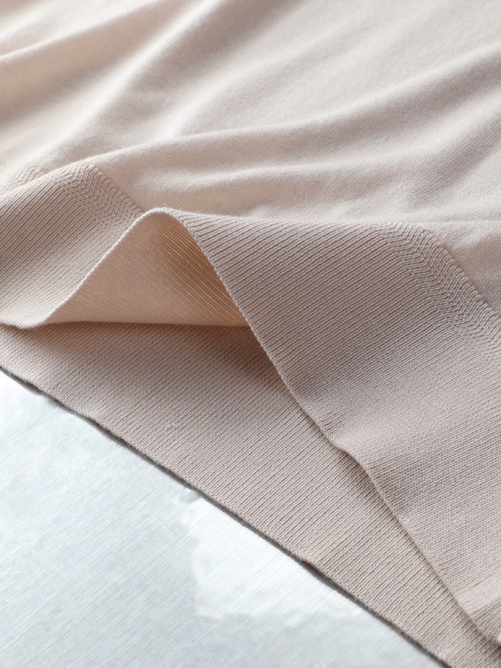 loro Piana 诺悠翩雅loro Piana 超级爆款推荐，男装系列爆款短袖圆领T恤针织衫，简约大