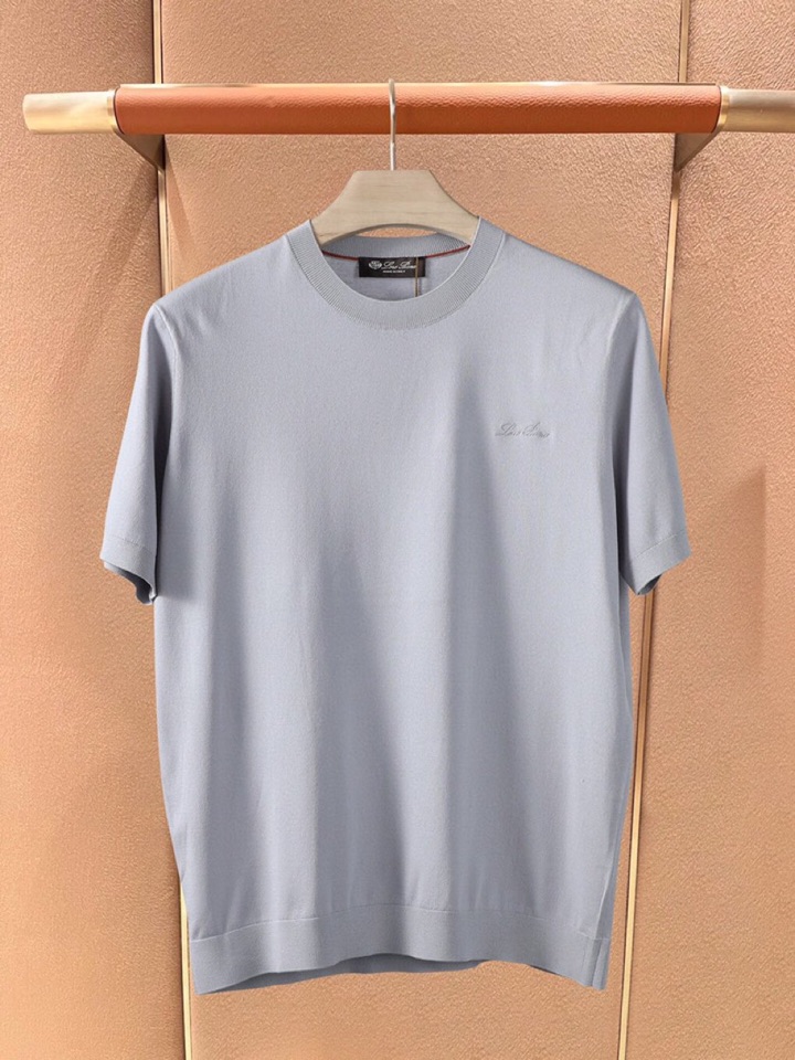 loro Piana 诺悠翩雅loro Piana 新款短袖圆领T恤针织上衣，精选优质面料，手感细腻柔软