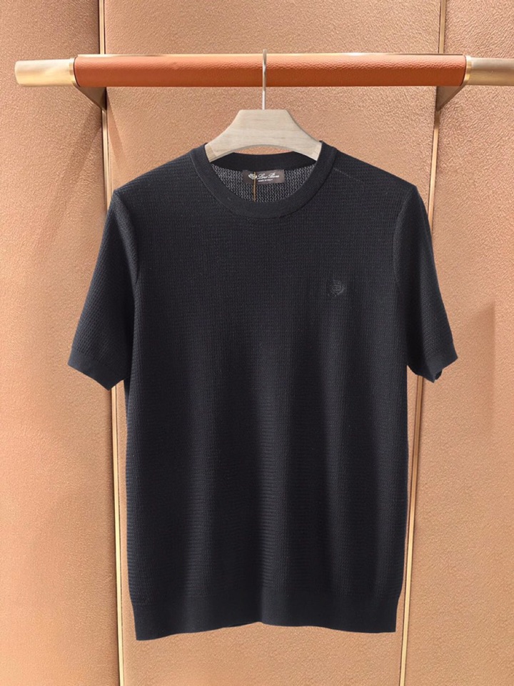 loro Piana 诺悠翩雅loro Piana 秋冬超级爆款推荐，新品男装系列爆款短袖圆领T恤，面料