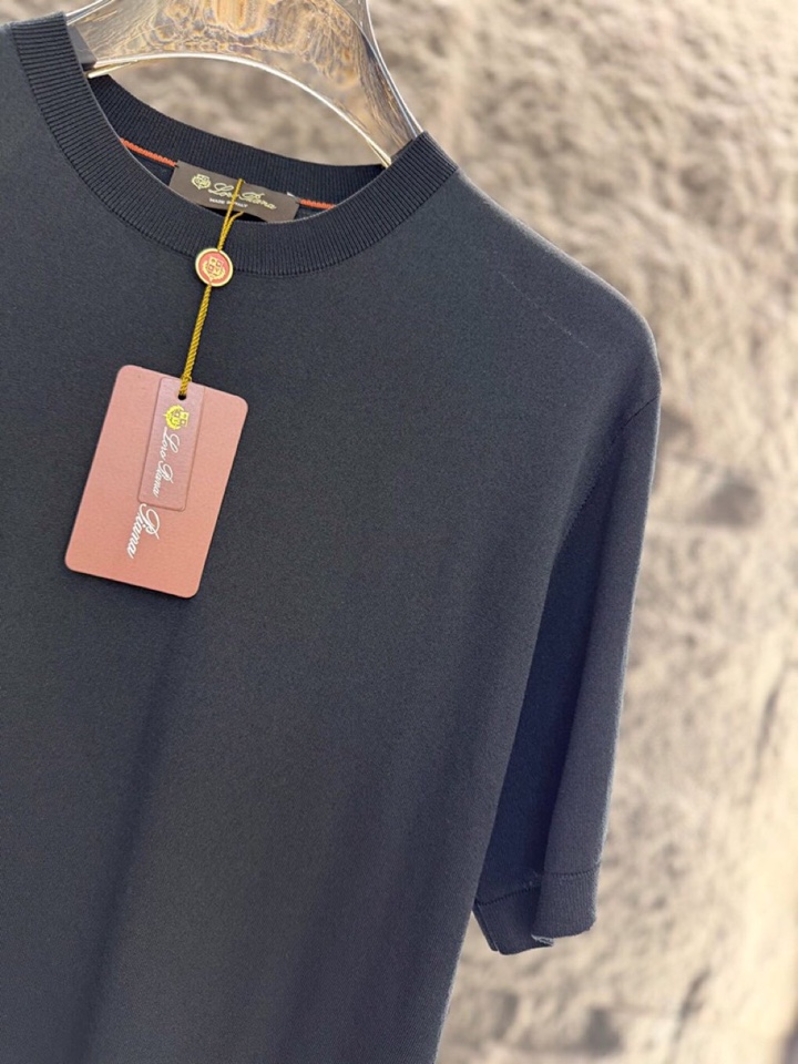 loro Piana 诺悠翩雅 loro Piana ss 早春新品男士棉质混纺短袖圆领T恤针织衫\n颜