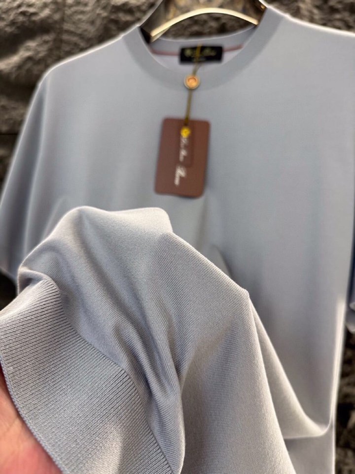 loro Piana 诺悠翩雅 loro Piana ss 早春新品男士棉质混纺短袖圆领T恤针织衫\n颜