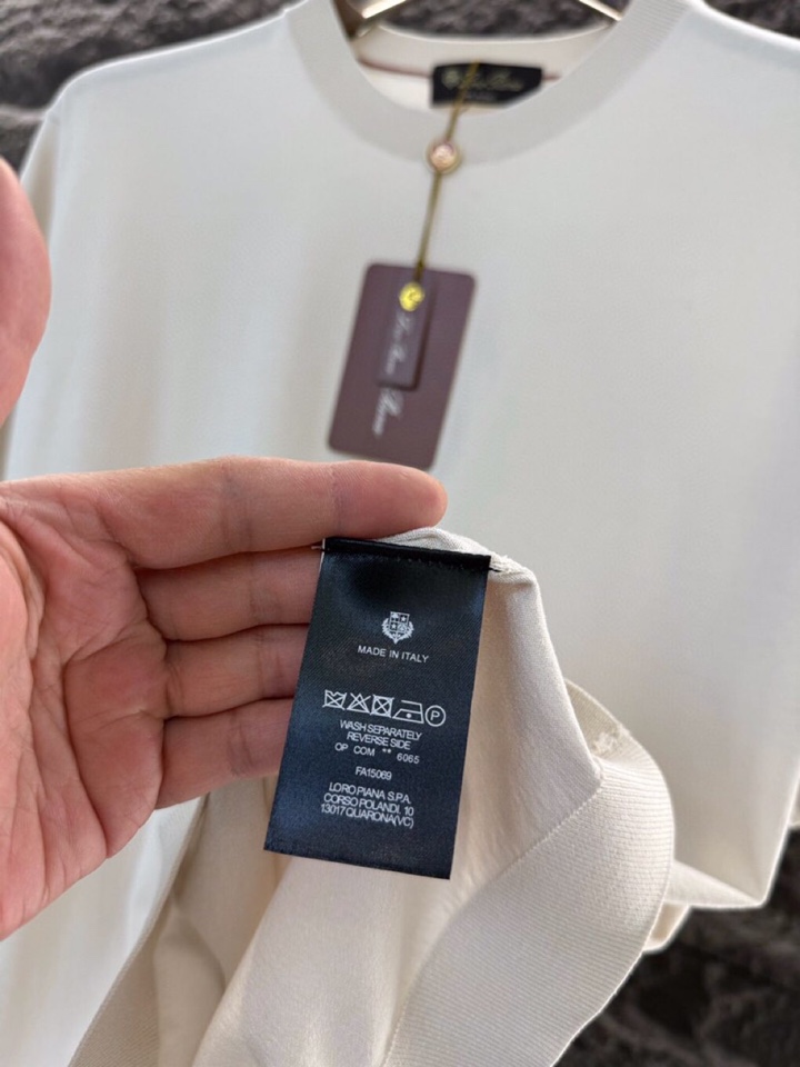 loro Piana 诺悠翩雅 loro Piana ss 早春新品男士棉质混纺短袖圆领T恤针织衫\n颜
