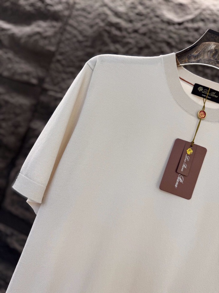 loro Piana 诺悠翩雅 loro Piana ss 早春新品男士棉质混纺短袖圆领T恤针织衫\n颜
