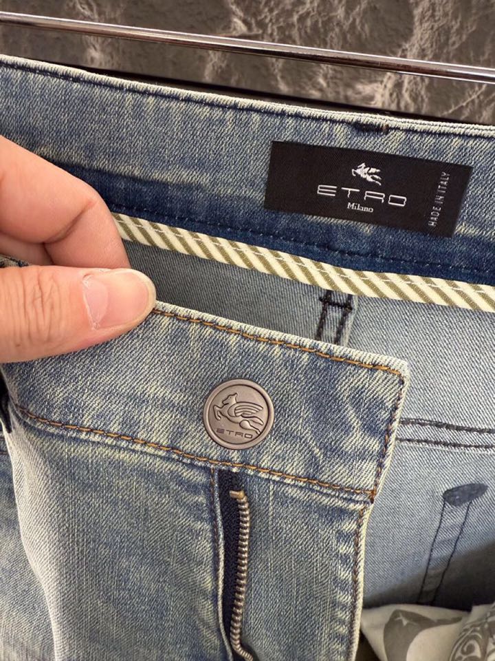 ETRO 艾绰 男士棉质 2026ss 早春新品浅色五袋牛仔裤，高奢内敛低调，轻松驾驭不挑人 裁剪精细完