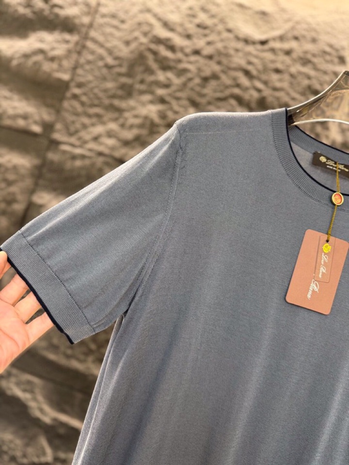 loro Piana 诺悠翩雅 loro Piana ss 早春新品\n男士(天丝+桑蚕丝)混纺圆领毛衣
