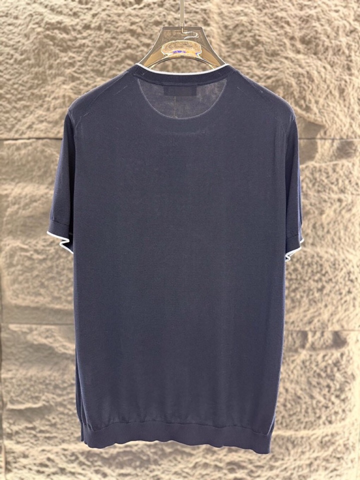 loro Piana 诺悠翩雅 loro Piana ss 早春新品\n男士(天丝+桑蚕丝)混纺圆领毛衣
