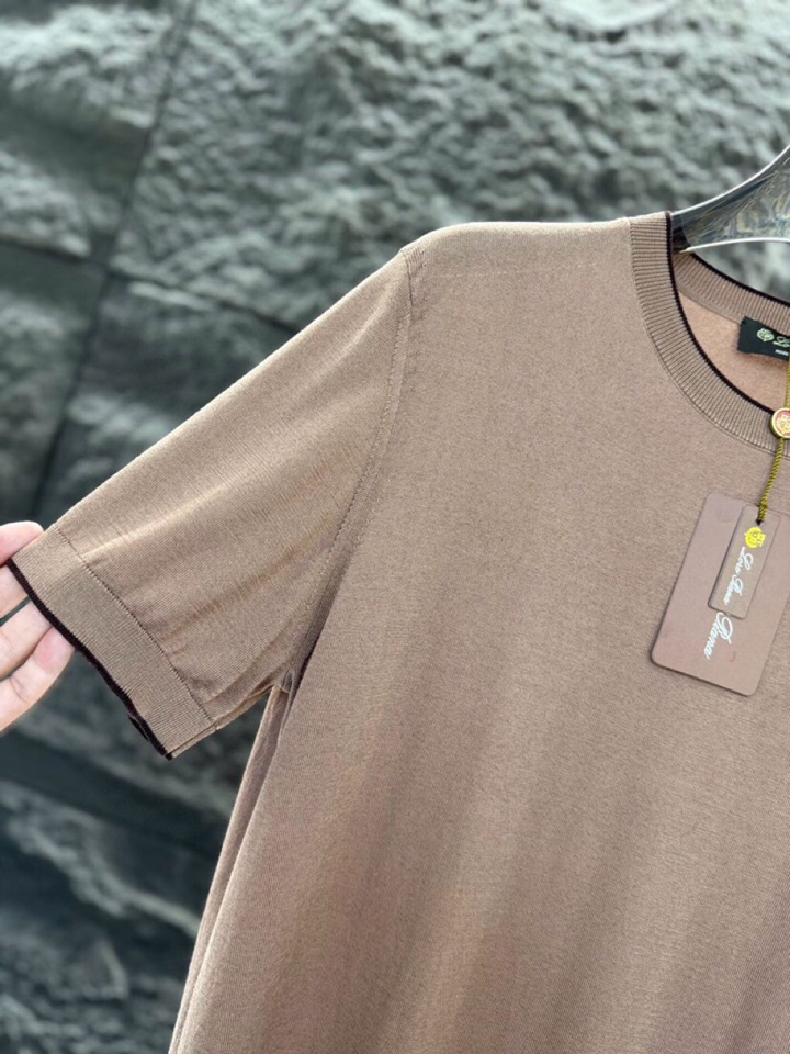 loro Piana 诺悠翩雅 loro Piana ss 早春新品\n男士(天丝+桑蚕丝)混纺圆领毛衣