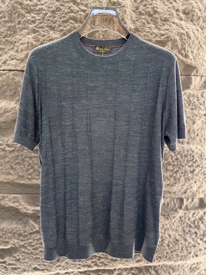 loro Piana 诺悠翩雅loro Pianass 早春新品\nTori男士短袖圆领T恤针织衫，亚麻