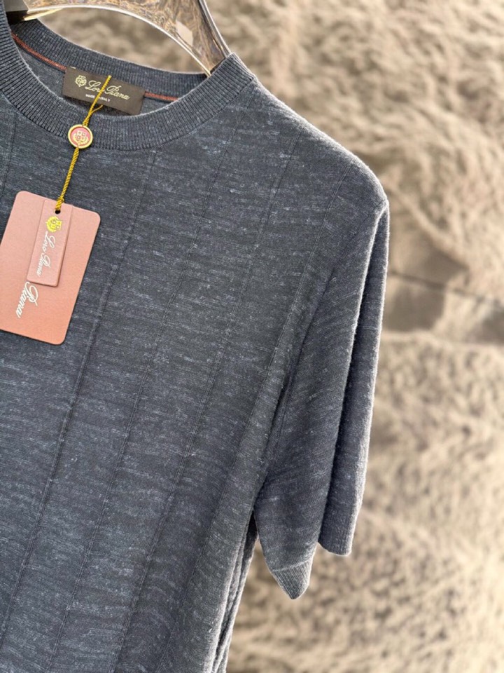 loro Piana 诺悠翩雅loro Pianass 早春新品\nTori男士短袖圆领T恤针织衫，亚麻