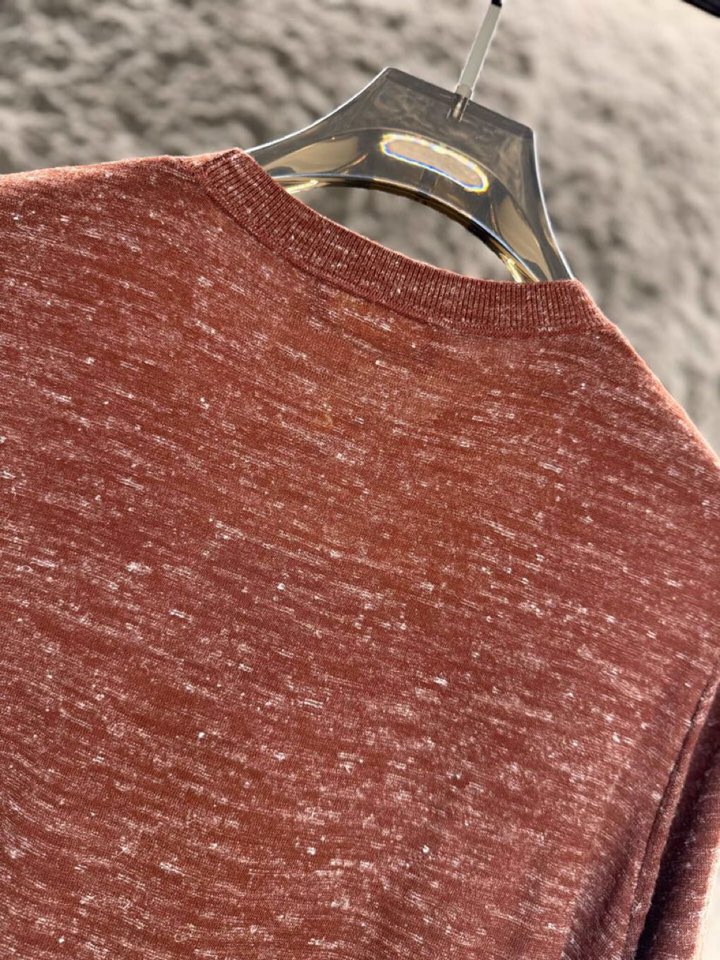 loro Piana 诺悠翩雅loro Pianass 早春新品\nTori男士短袖圆领T恤针织衫，亚麻