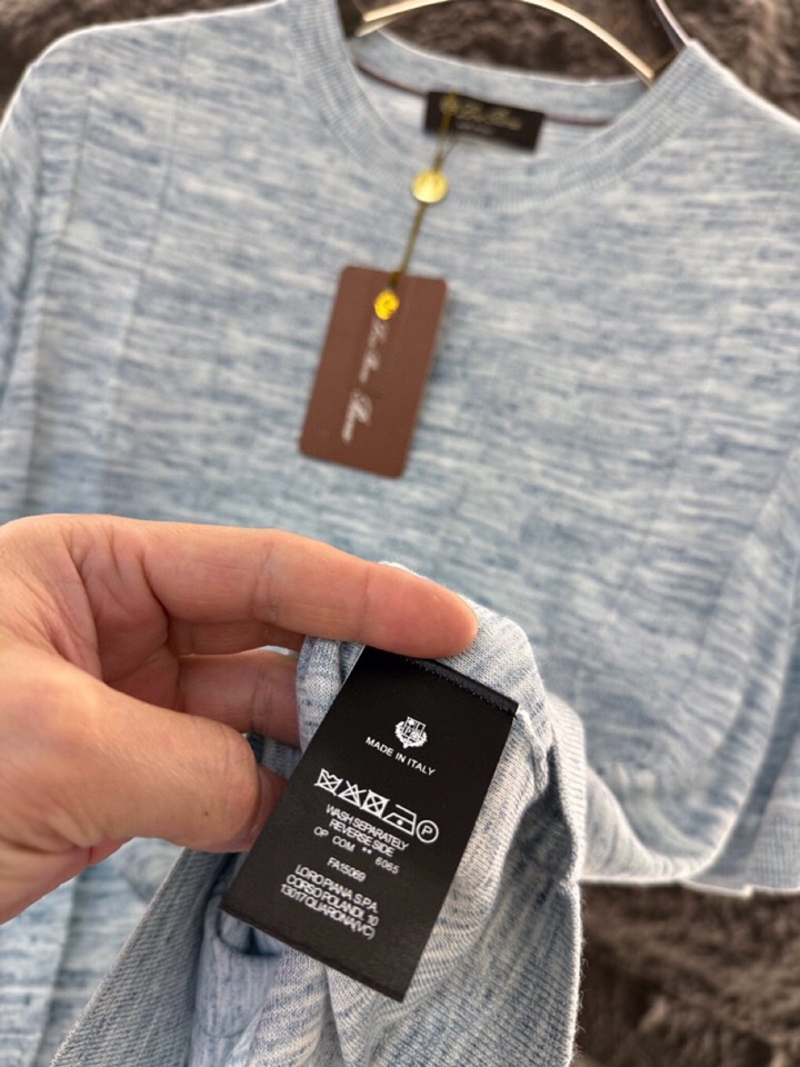 loro Piana 诺悠翩雅loro Pianass 早春新品\nTori男士短袖圆领T恤针织衫，亚麻