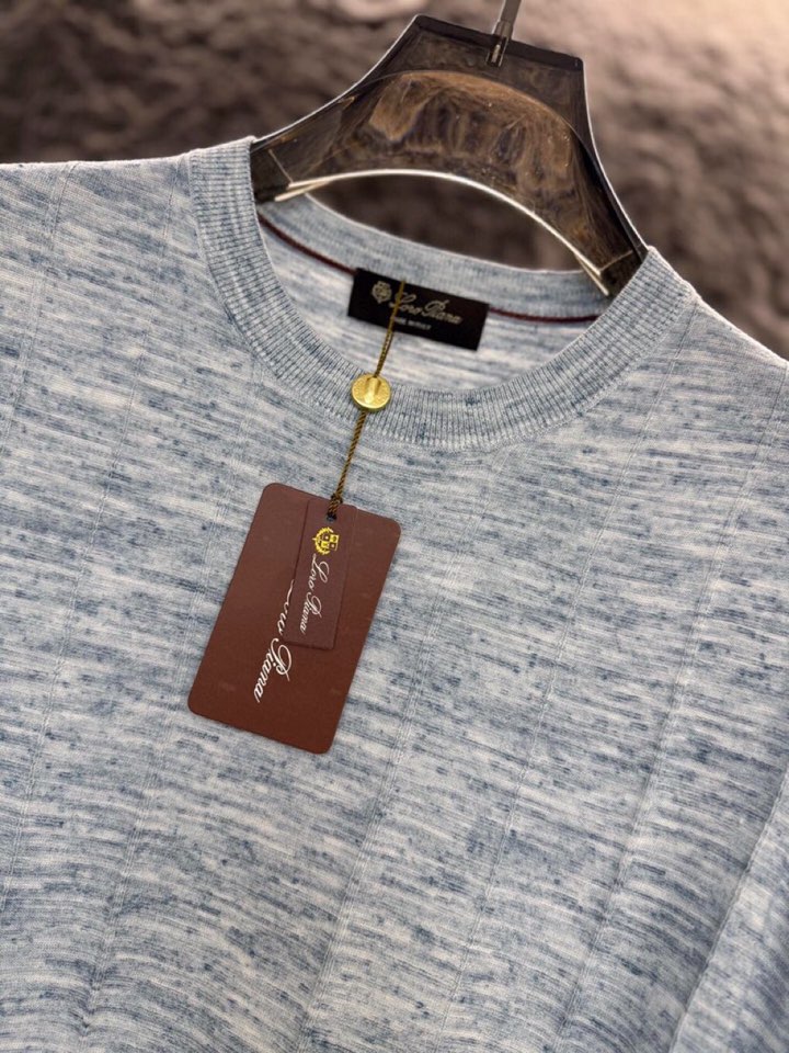 loro Piana 诺悠翩雅loro Pianass 早春新品\nTori男士短袖圆领T恤针织衫，亚麻