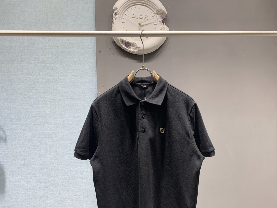 Fendi 不退换 Fendi 金属FF徽标Polo衫