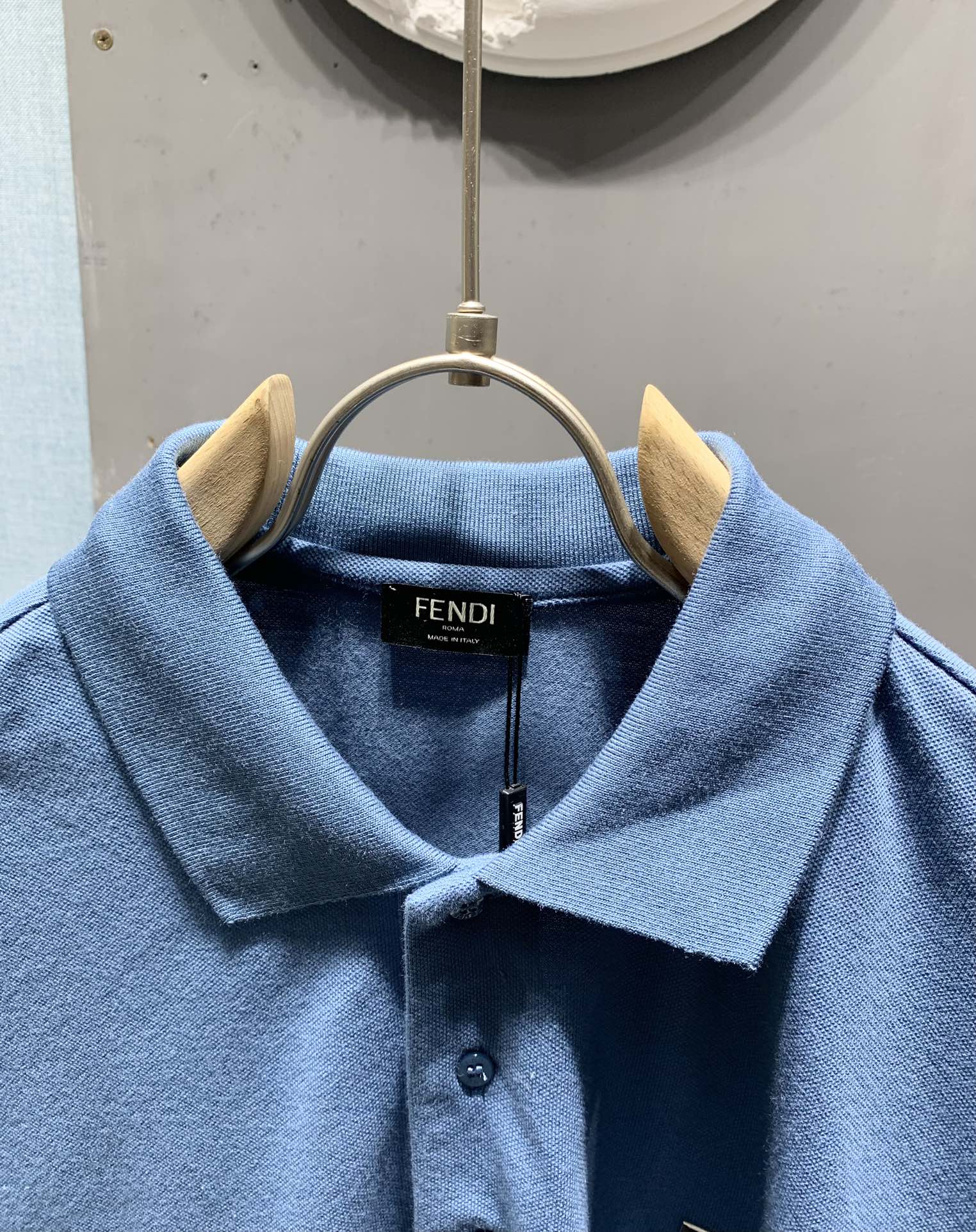 Fendi 不退换 Fendi 金属FF徽标Polo衫