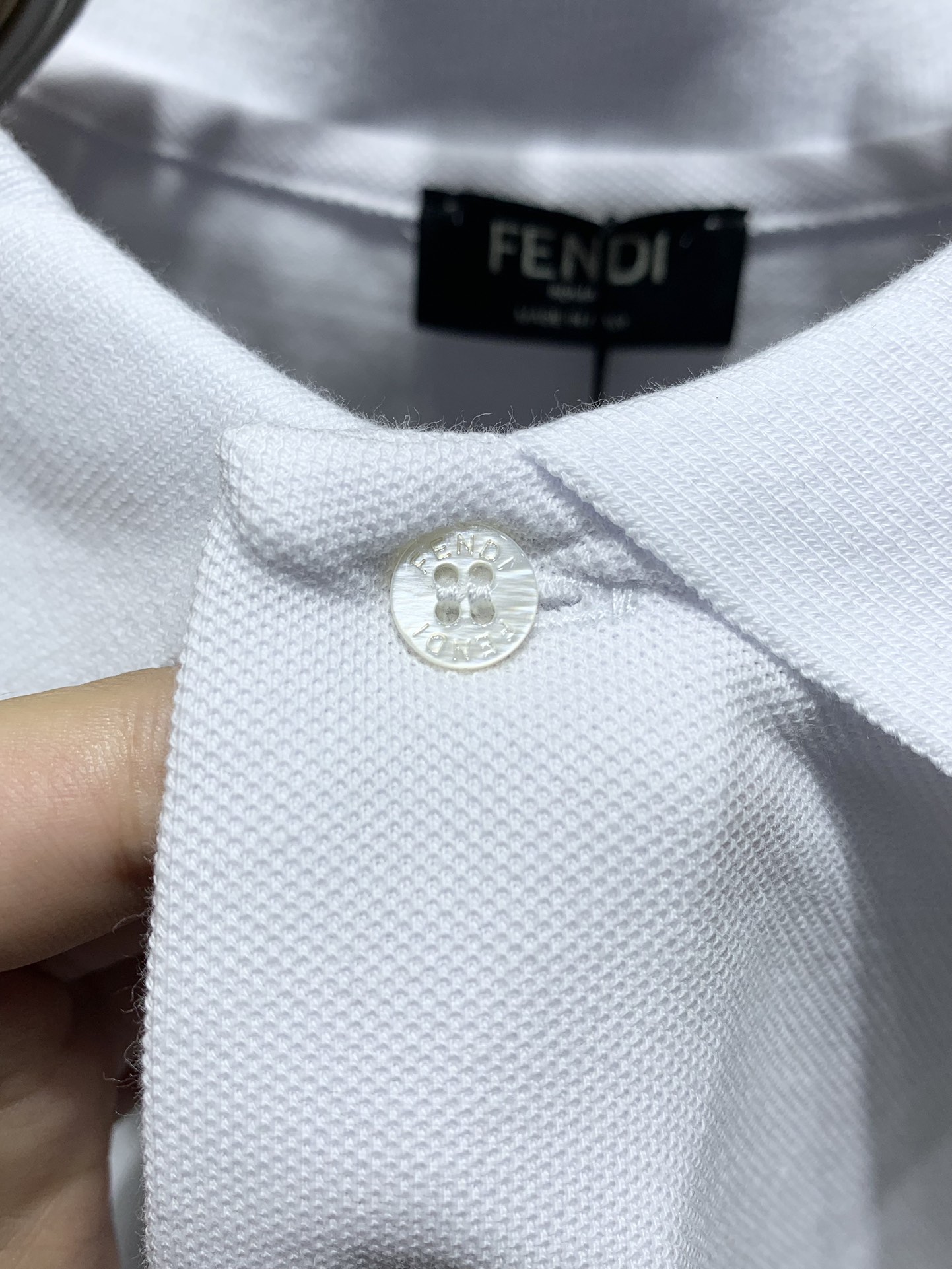 Fendi 不退换 Fendi 金属FF徽标Polo衫