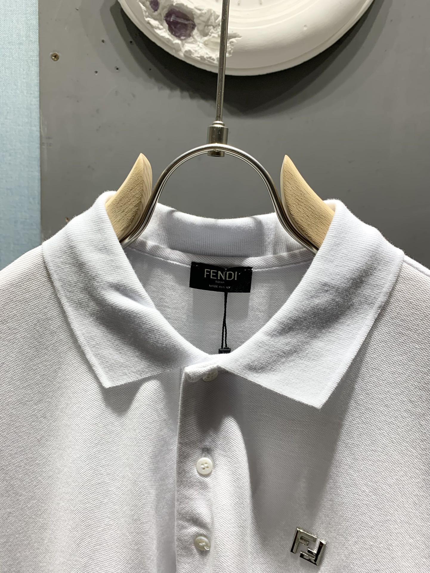 Fendi 不退换 Fendi 金属FF徽标Polo衫