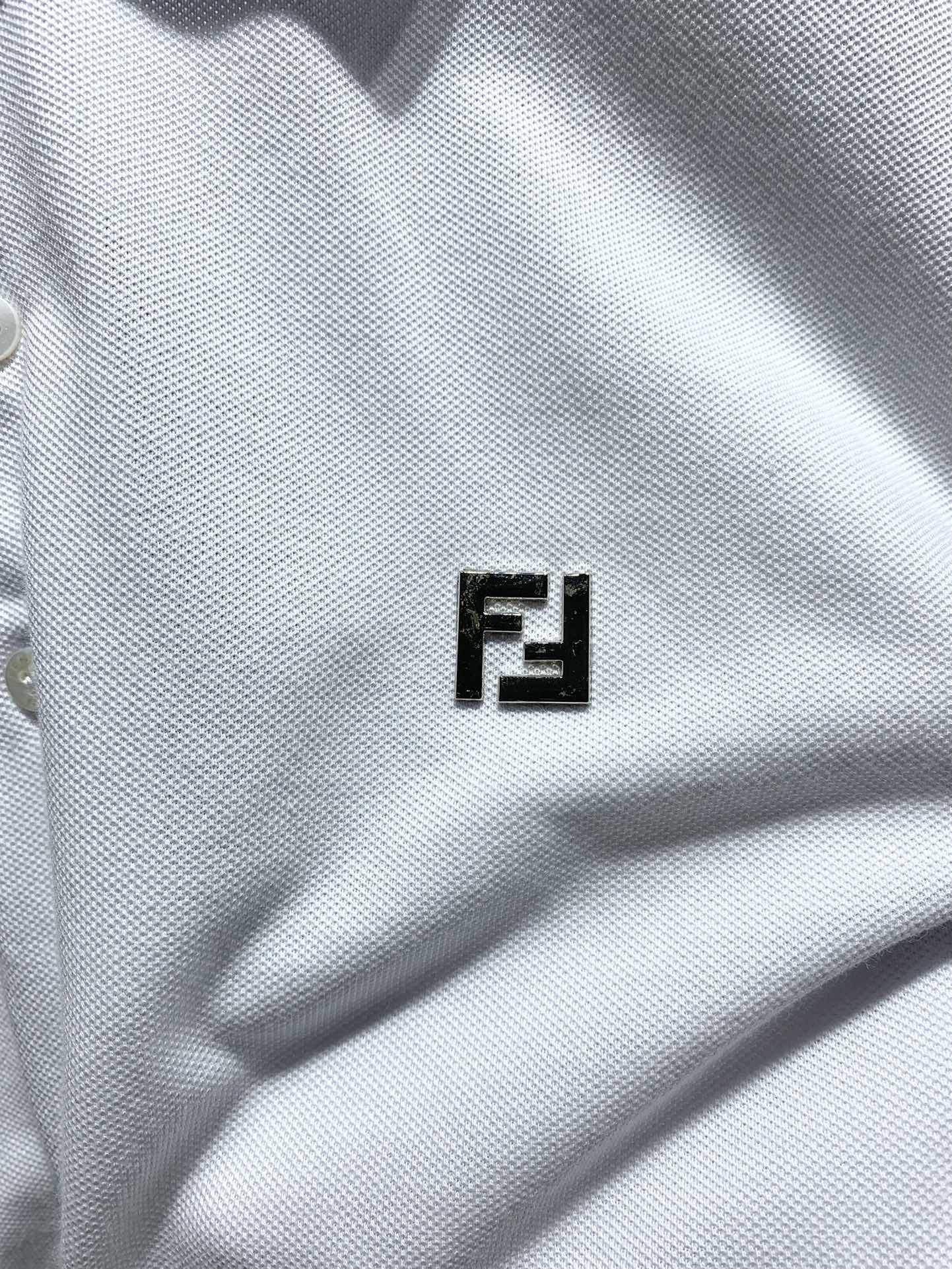 Fendi 不退换 Fendi 金属FF徽标Polo衫